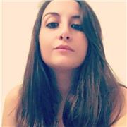 Docente di italiano laureata in comunicazione, già esperienza pregressa nel settore dell'insegnamento